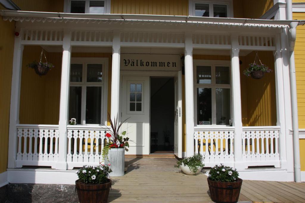 Hedenstugan B&B Hotel Bergby Exterior photo